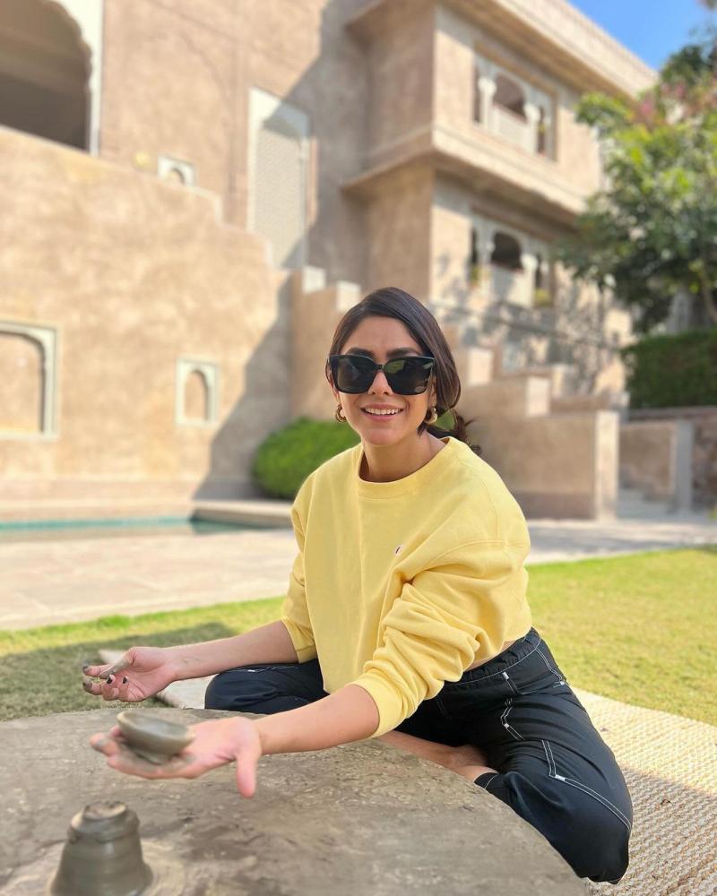 mrunal-thakur-rajasthan-vacation